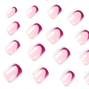 Faux ongles French roses avec pointes pailletées violettes et forme carrée courte