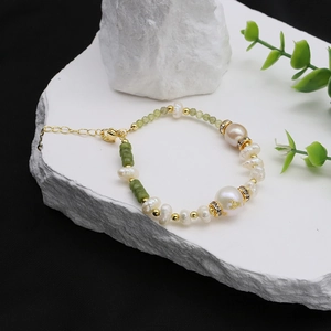 Handmade freshwater pearl and green stone bracelet with 18k gold plated lobster clasp
