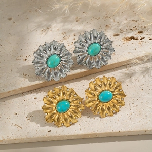 Vintage flower earrings with turquoise stone and crystals in gold and silver finish