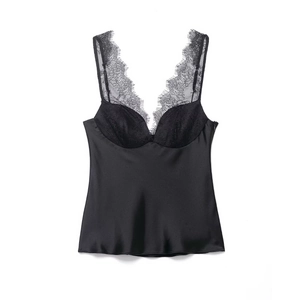 Top caraco élégant en dentelle noire et satin avec de fines bretelles et col V