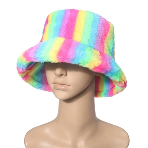 Chapeau bob arc-en-ciel chaud en fausse fourrure de lapin pour femme style hiver