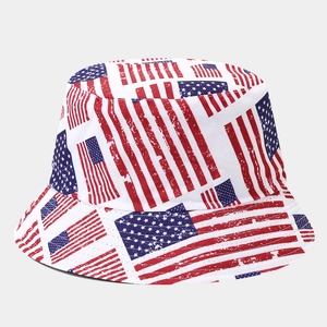 Reversible bucket hat with vintage American flag print made of breathable cotton canvas