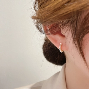 Minimalist Artificial Pearl Hoop Earrings Women With Copper Base And Silver Earring Post Elegant Retro Jewelry French Style