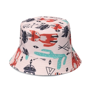 Cappello da pescatore rosa con stampe di volpe e cactus per protezione solare e stile casual