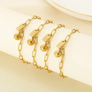 Bracelet doré en acier inoxydable avec pendentif carré lettre et perle pour femme