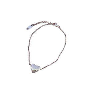 Minimalist silver heart chain bracelet in stainless steel with adjustable lobster clasp