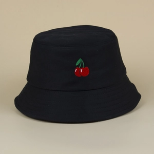 Bob classique en coton noir avec broderie cerise mignonne pour les loisirs en plein air