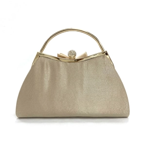 Bolso de noche de satén oro champán con asa de metal y hebilla de cristal elegante y refinado