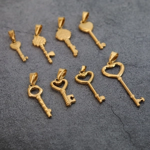 Set of eight gold titanium steel vintage heart key pendants for DIY necklaces and jewelry