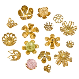 18K gold plated stainless steel flower bead caps for DIY jewelry making and necklaces
