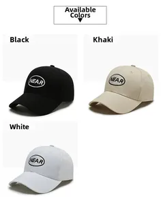 Tre cappellini da baseball in cotone nero, kaki e bianco con logo NEAR ricamato