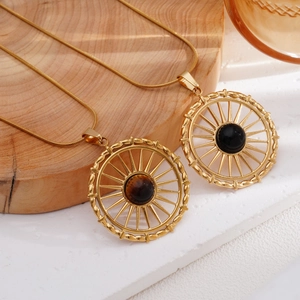 Vintage Gold Plated Titanium Steel Sunburst Pendant Necklace Women Tiger Eye Black Agate Stone Inlaid Snake Chain Jewelry