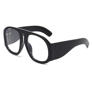 Fashionable oversized black square frame glasses with a retro aesthetic and wide temples