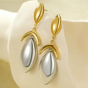 Boucles d'oreilles vintage françaises avec placage or 18 carats bicolore et martelé