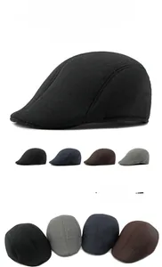 Klassische Wollbaskenmütze in Schwarz, Marineblau, Braun und Grau im britischen Retrostil