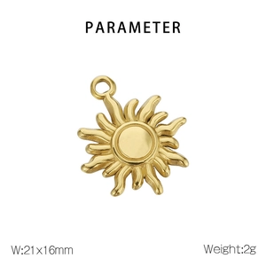 Detail of 21x16mm golden sun pendant with dimensions and weight for jewelry making