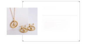 Detail view of 18K gold plated 316 stainless steel teardrop jewelry set 23x23mm