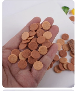 Miniature realistic meat patties for dollhouse DIY, small food accessory held by hand