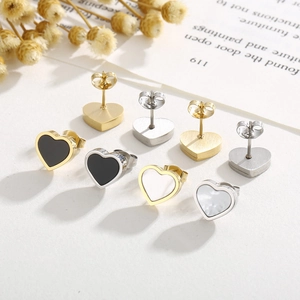 Elegant heart earrings set in gold and silver steel with shell and enamel inlay
