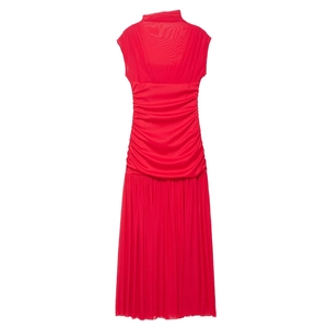 Elegante abito midi rosso plissettato senza maniche con vita arricciata e rete