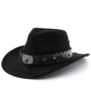 Chapeau de cowboy en daim noir avec bande en cuir marron et emblème de tête de taureau