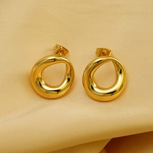 Minimalist gold-plated stainless steel earrings with fluid liquid metal twist design
