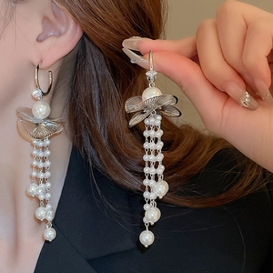 Vintage zircon lotus pearl tassel earrings with silver needle in silver metal finish