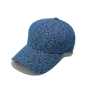 Denim baseball cap for women with textured heart jacquard pattern in dark blue finish