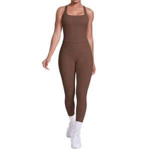 Ensemble de sport marron chocolat pour femme avec débardeur dos nageur et legging taille haute
