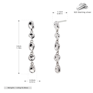 Detailed view of S925 sterling silver tassel earrings with measurements and weight