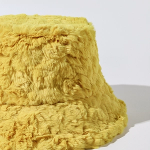 Chapeau bob en peluche jaune chaud en fausse fourrure de lapin pour le style d'hiver