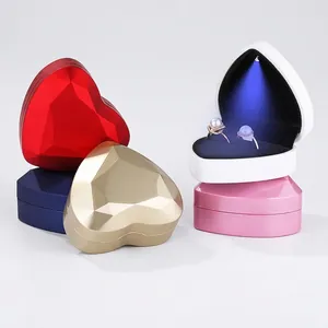 Heart Shaped LED Ring Box For Proposal Wedding Jewelry Storage Case With Light Geometric Faceted Design Velvet Lining Box