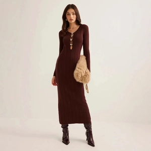 Robe En Tricot À Col En V Pour Femmes Avec Découpe Manches Longues Coupe Ajustée Polyester Côtelé Maxi Rétro Chic
