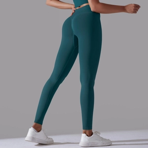 Detailansicht der nahtlosen Leggings mit High-Waist und Push-Up Effekt in Dunkelblaugrün