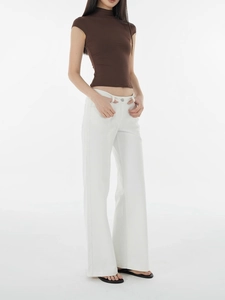 Slim fit mock neck short sleeve t-shirt in brown paired with high waist white trousers