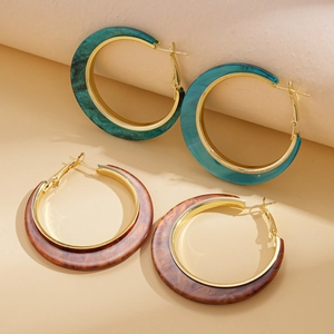 Elegant hollow geometric acrylic circle earrings with green gold glitter and amber textures