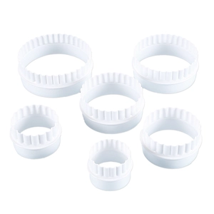 Set of 6 white plastic fluted round cookie cutters for DIY cake pastry embossing