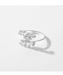 Macro detail of leaf-shaped open ring in S925 sterling silver with cubic zirconia