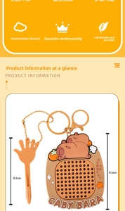 Detailed dimensions of Capybara stationery set including silicone charm and palm-shaped pen