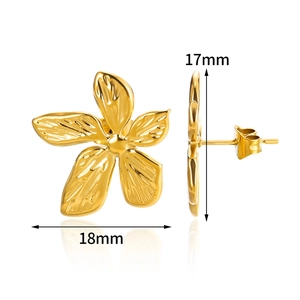 Minimalist golden flower stud earrings in stainless steel with textured petal details