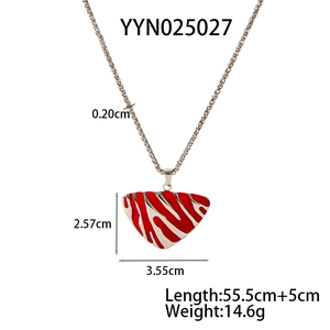 Detailed size map of silver chain necklace with zebra pattern triangle pendant