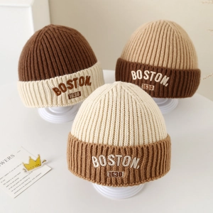 Three-piece BOSTON embroidered knitted beanie set for children in brown and cream colors