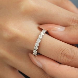 Classic S925 sterling silver eternity band ring with sparkling moissanite stones