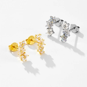 Elegant flower earrings in S925 silver with pearls and opals, gold and silver options