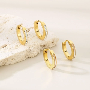 Minimalist gold-plated stainless steel huggie earrings with white shell and zircon details