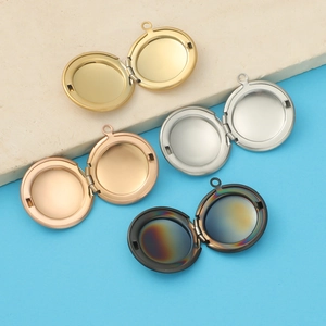 Polished 316L stainless steel round photo locket pendants in gold, silver and rose gold