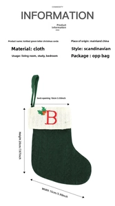 Dimensions détaillées de la chaussette de Noël tricotée verte avec lettre rouge B
