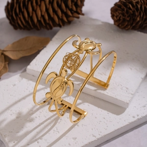 Bracciale rigido a tartaruga placcato oro 18K su pietra naturale decorativa