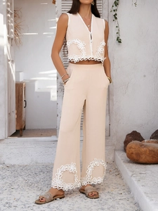 Ensemble de vacances bohème beige deux pièces avec bordure en dentelle et pantalon large
