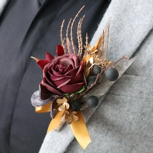 Retro Burgunder Satinnrosen Ansteckblume Hochzeit Business Goldblätter Beeren Satinband Handgemachte Reversnadel Gäste